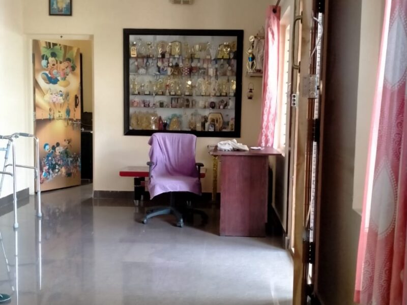 2 Floor House for Sale near Old Madras Road